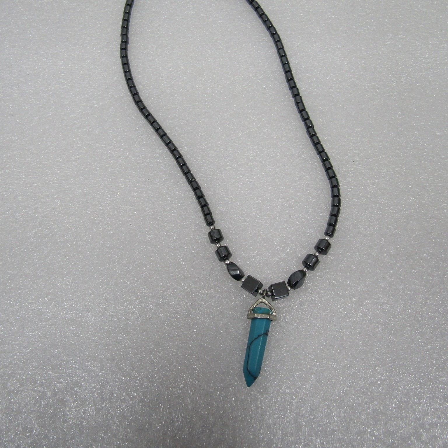 Women’s Jewelry Black Necklace Hematite Beads None Magnetic