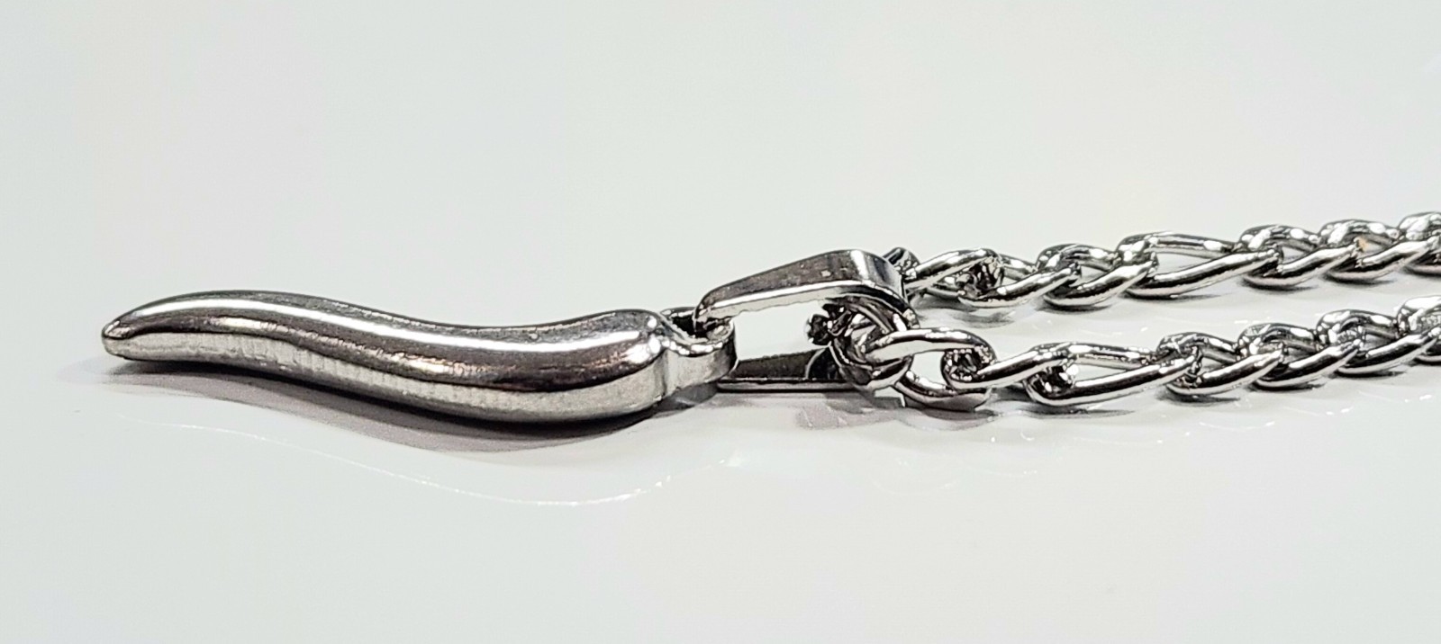 Stainless Steel Italian Horn 1 inch with 18-inch Figaro Chain