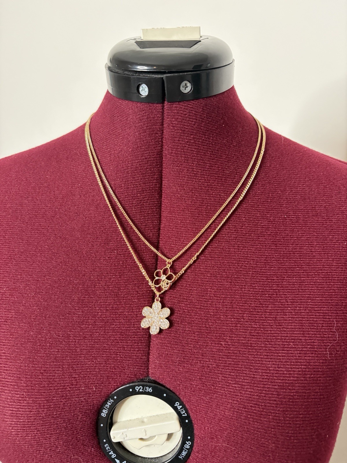 Karl Lagerfeld Double Flower Gold Pendant NWOT Necklace