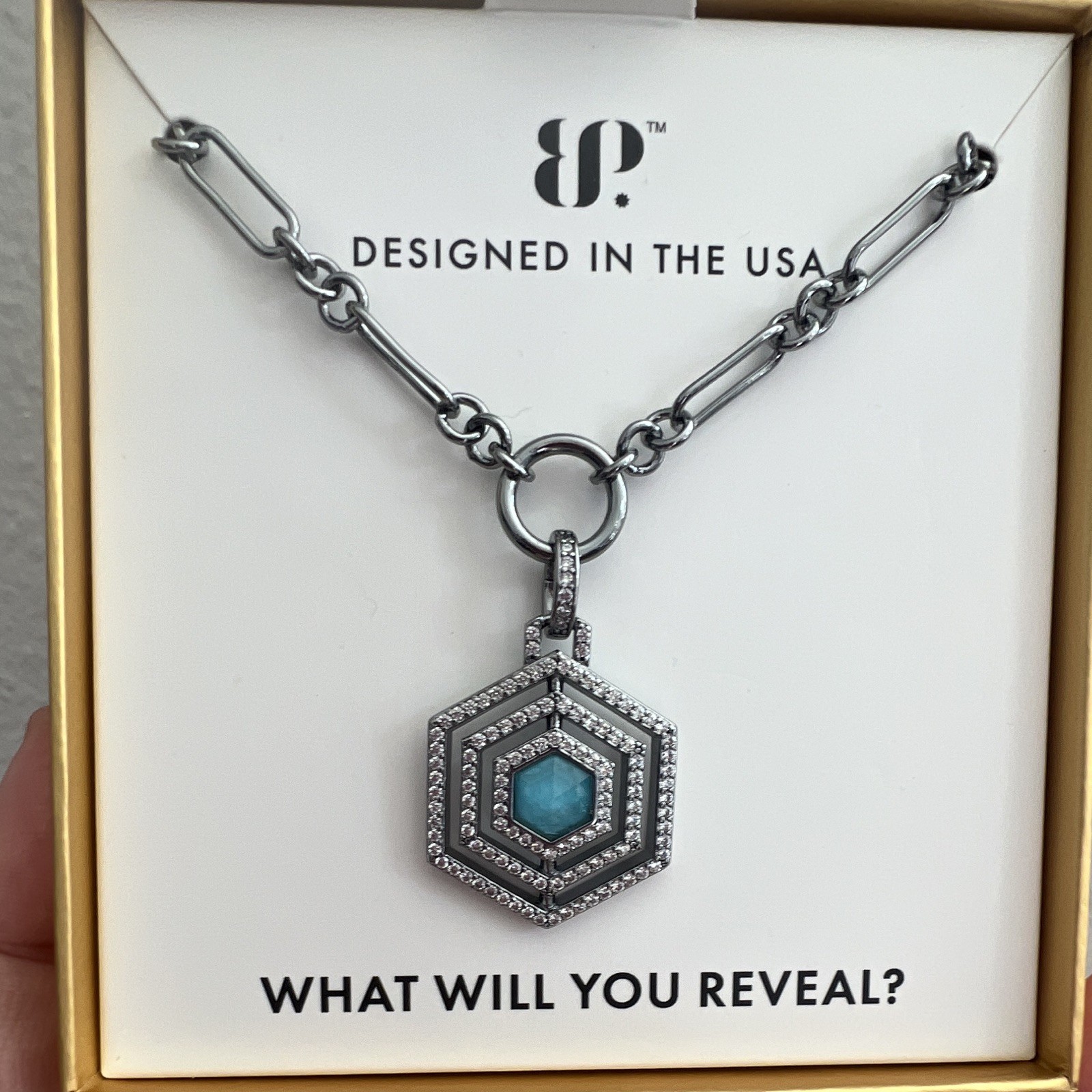 BOMB PARTY The Gem Society NK76106 Lab-Created Aqua Blue Quartz Medallion 18-30″