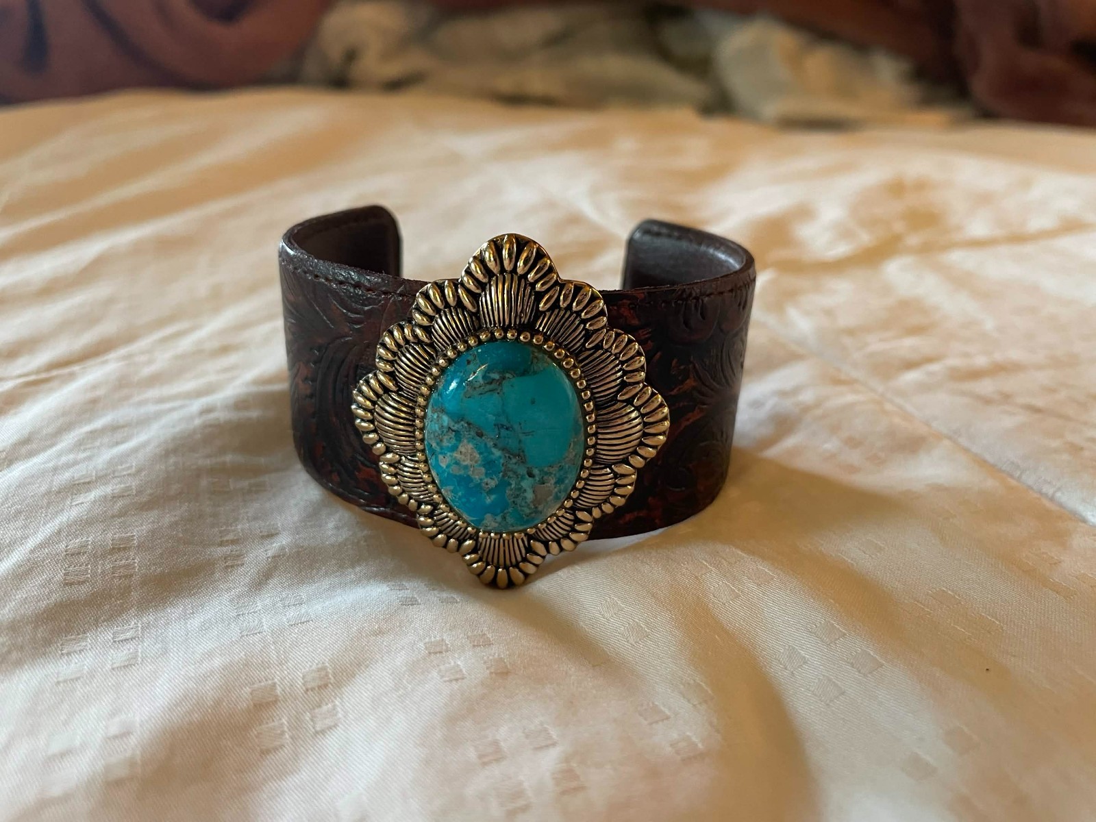 Barse Thailand, turquoise leather womens bracelet vintage gold tone