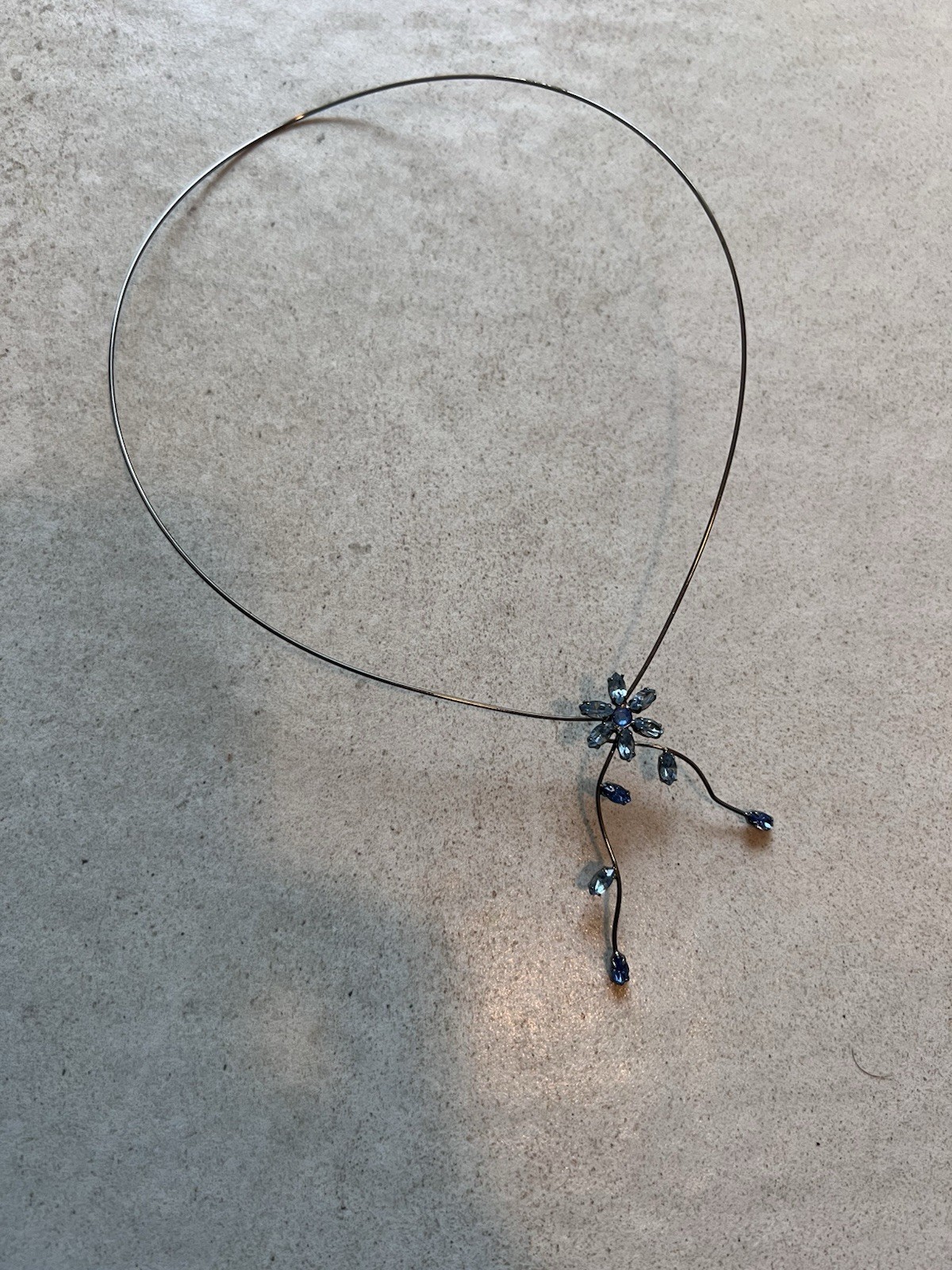 Beautiful Blue Prong Set Rhinestone Slip On Wired Collar Necklace Dark Gray H3