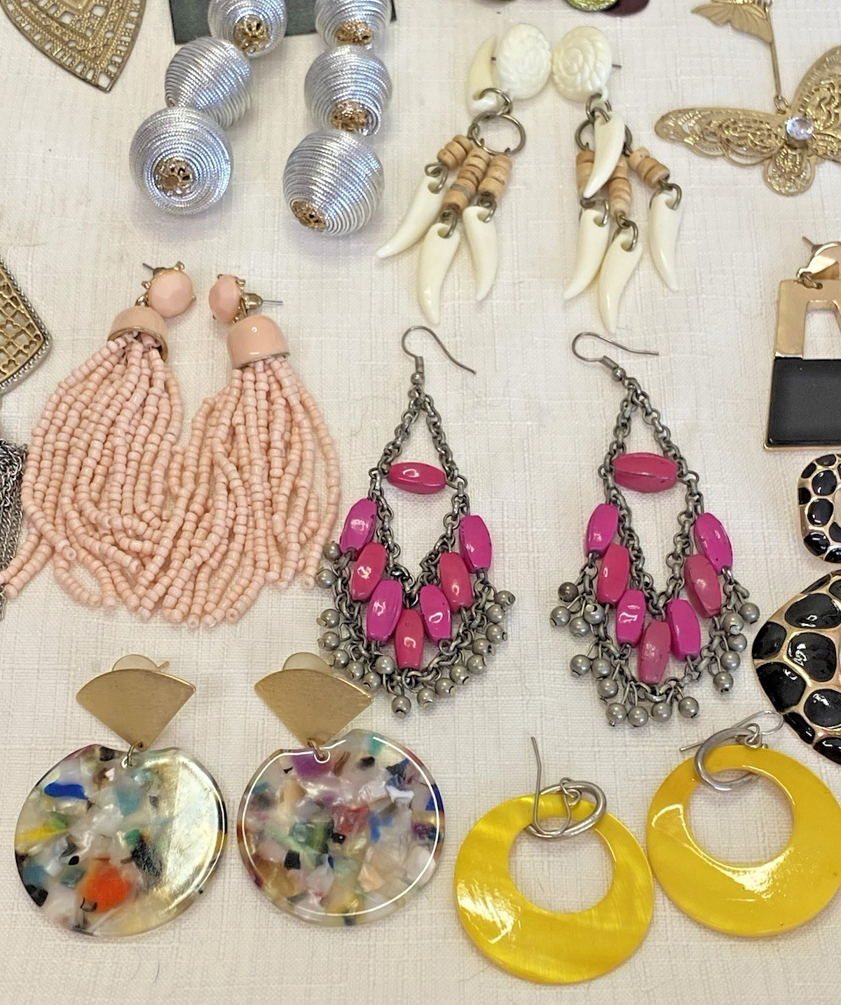 COSTUME EARRINGS Lot 46 Pairs Statement Bold Chunky Mixed Vintage to Modern