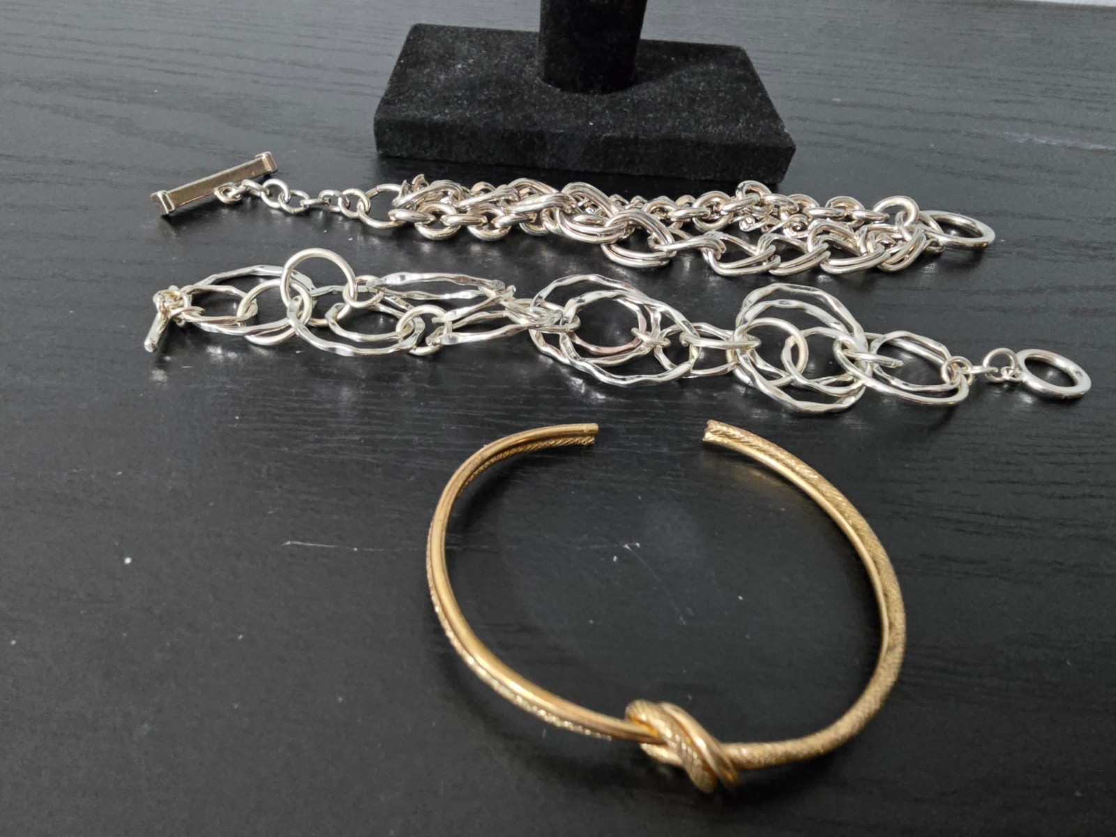 Mixed metal materials and colors Lot of 10 bracelets