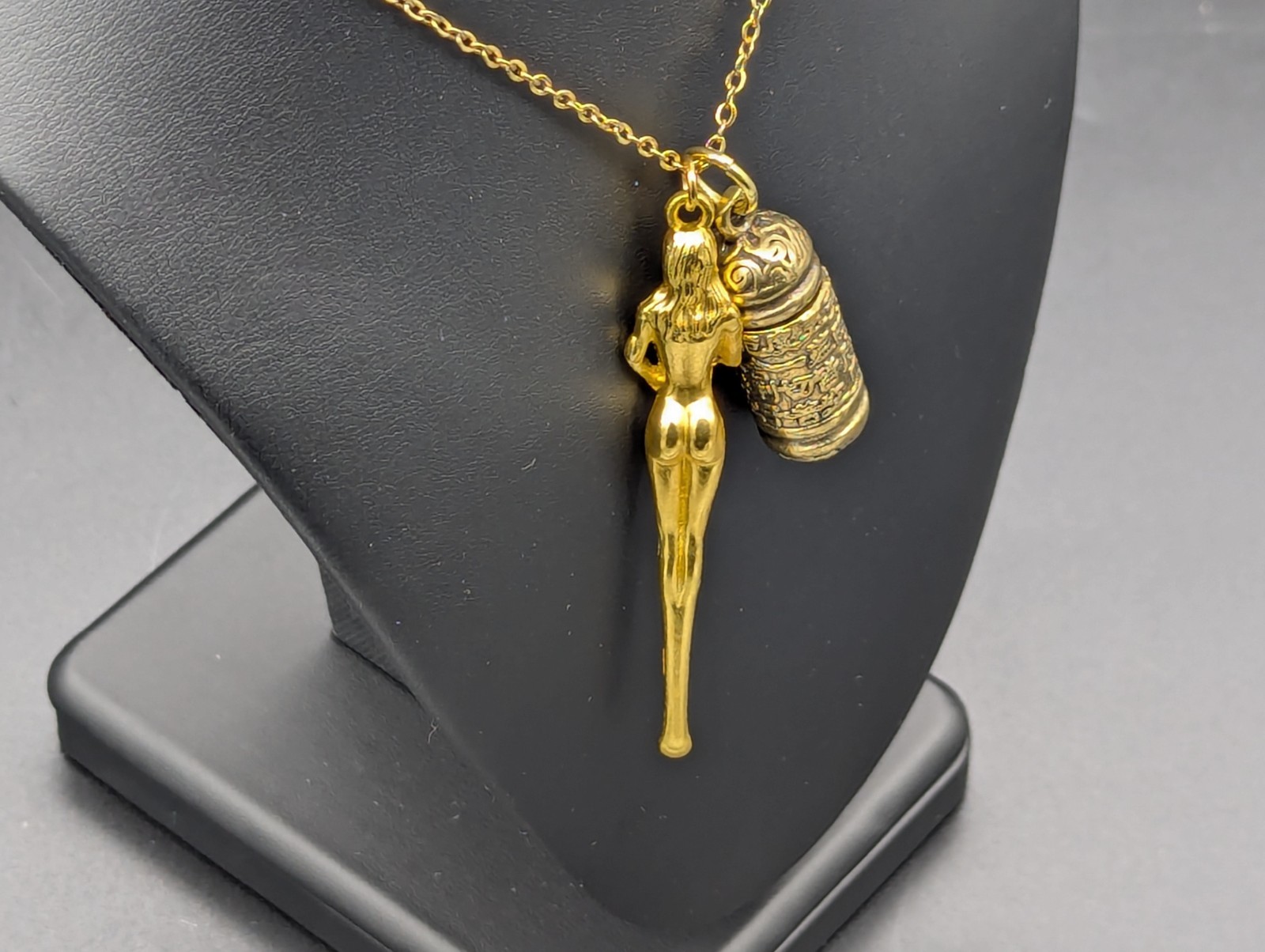 GOLD BURLESQUE WOMAN MINI PARTY BUMP SPOON NECKLACE & SCREW TOP JAR