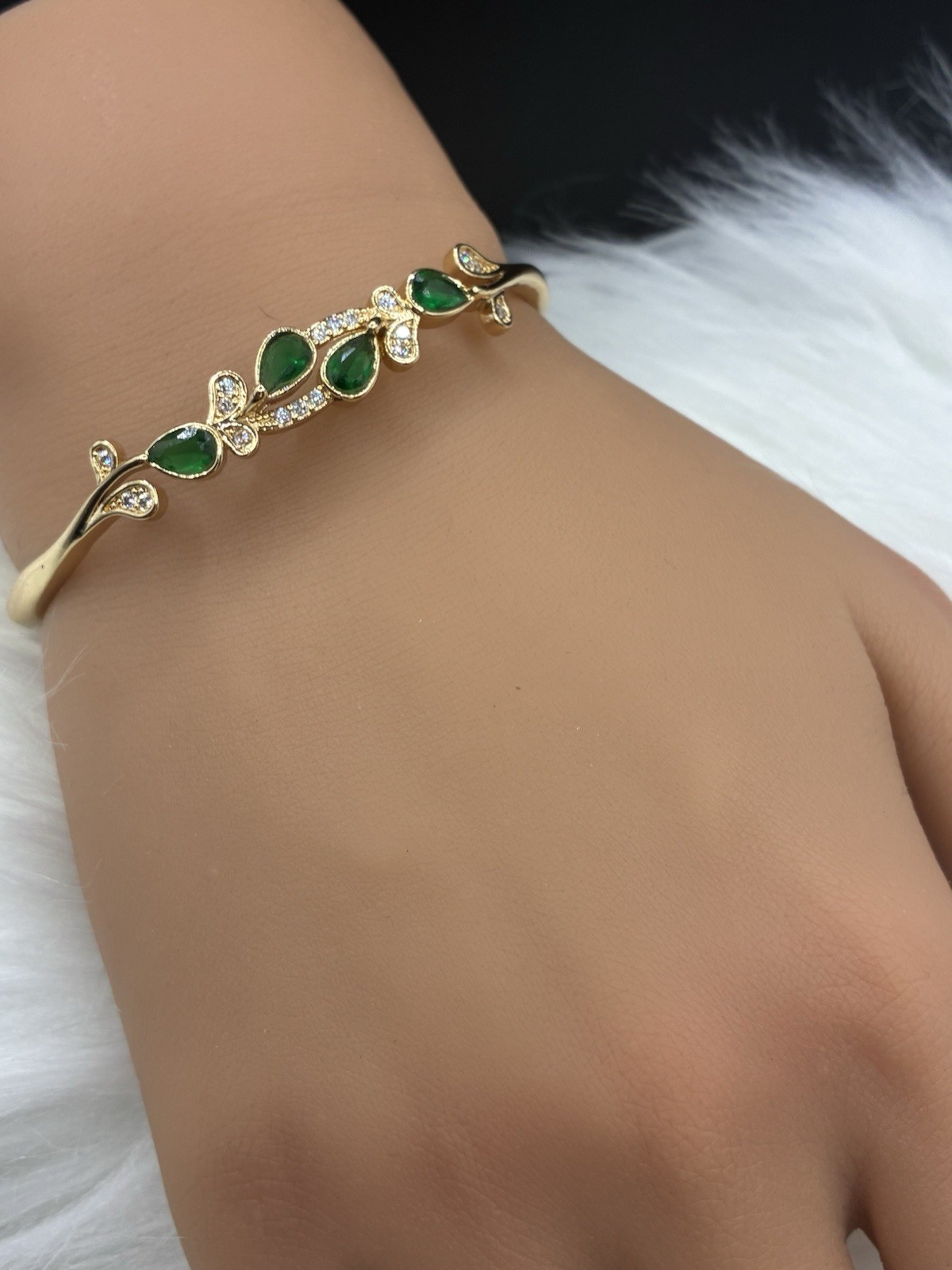 Gold Plated Cuff Bangle Bracelet Cubic Zirconia Women Any Occasion Fancy Elegant