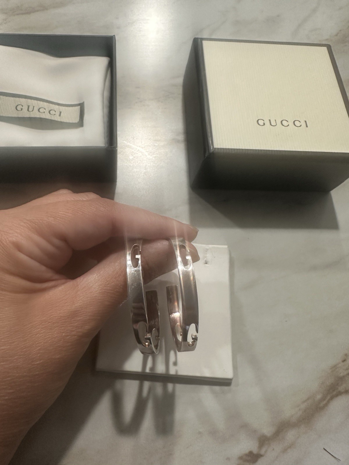 AUTHENTIC GUCCI 925 STERLING SILVER HOOP EARRINGS MSRP $650 MADE IN ITALY