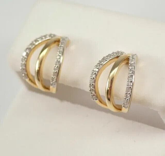 1 Ct Round Cut Simulated Diamond Women’s Stud Earrings In 14K Yellow Gold plated