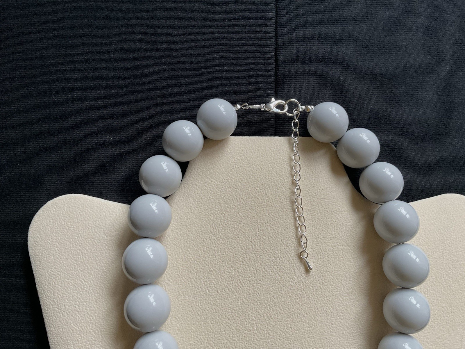 Chunky Light Grey Beads Adjustable Necklace