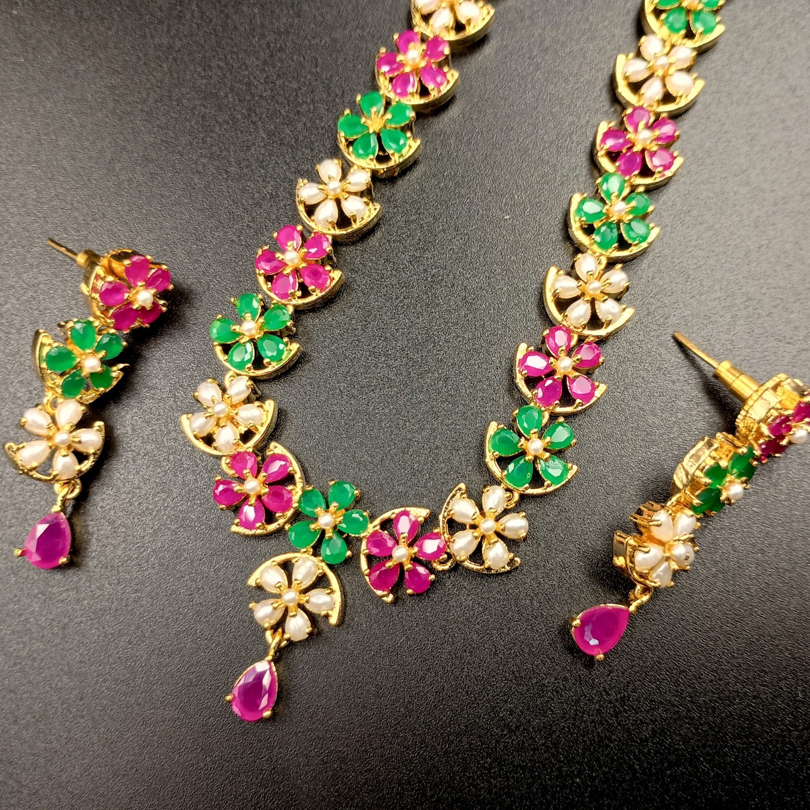 Vintage Flower Ruby Emerald Pearl Jewelry Set 22K Gold Plated Necklace Wedding G