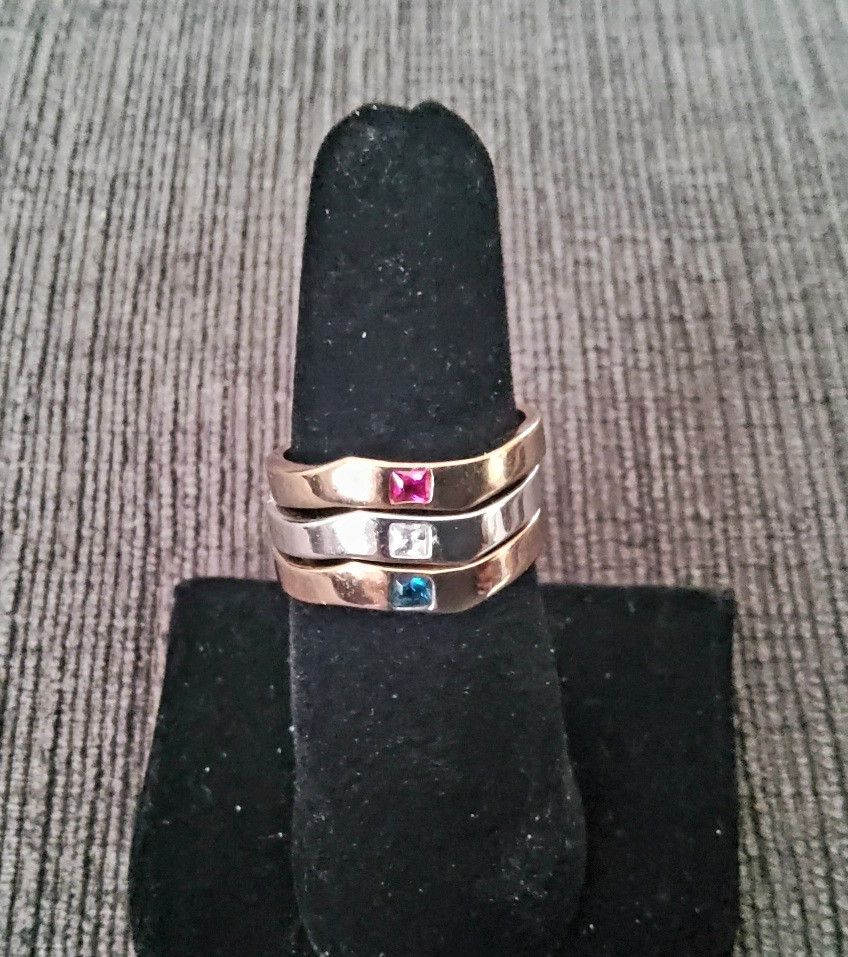 Park Lane ” STACKED ” RING – Set of 3 rings in Slv & Gld + Red, Wht, Blu – SZ 8