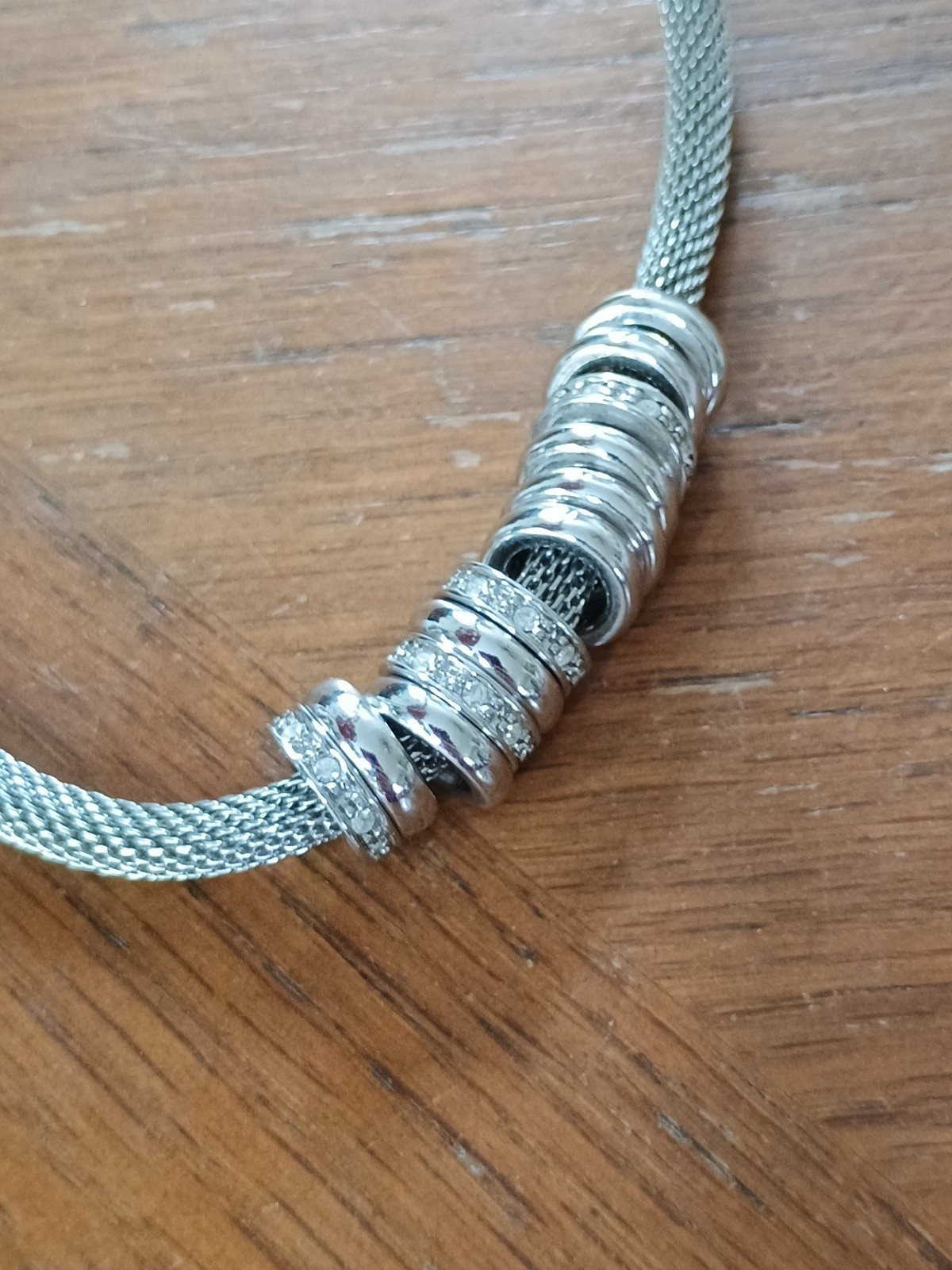 Metallic Silver Tone Snake Mesh Rope W Ring Charms Necklace