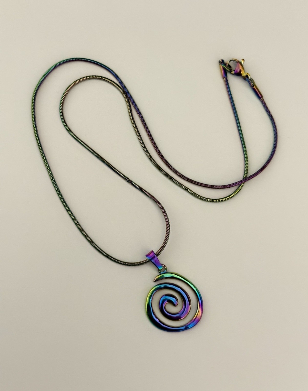 Spiral Swirl Pendant Necklace Chain Rainbow Color Unisex Women Men Brand New