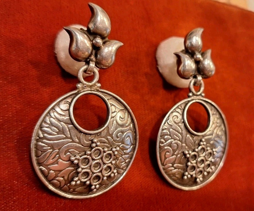 Quality Made Silver Lotus Flower Style Handcrafted Post Earrings – Good Looking