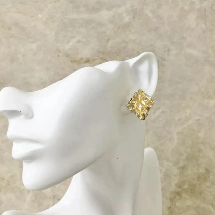 CHANEL Earrings Stone Gold Quilted Width 2.2cm Height 3.1cm Ladies’ Accessories