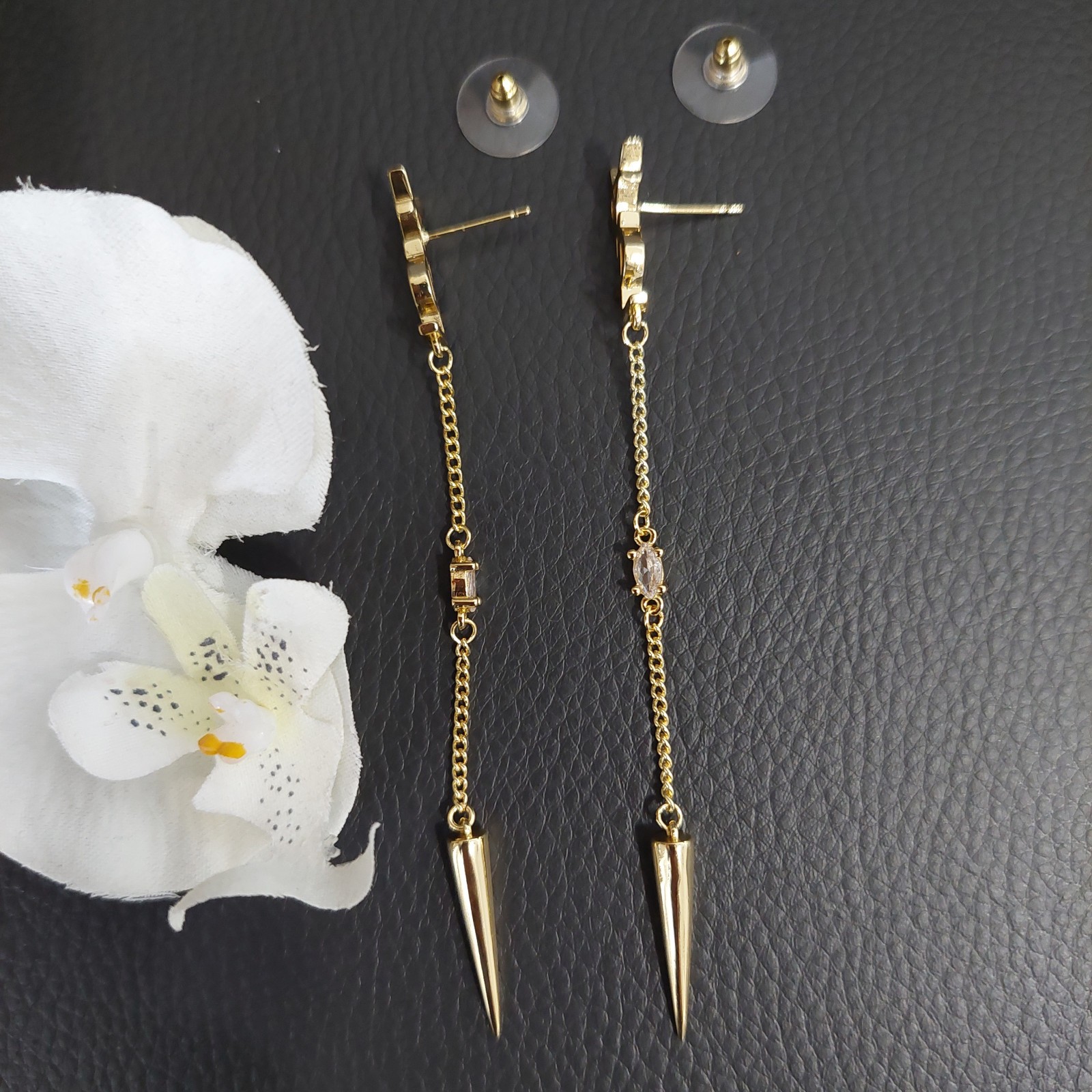 Auth YVES SAINT LAURENT YSL Crystal LOGO Long Chain Drop EARRINGS Gold T G2U
