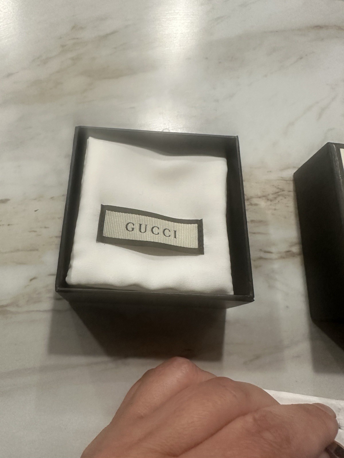 AUTHENTIC GUCCI 925 STERLING SILVER HOOP EARRINGS MSRP $650 MADE IN ITALY