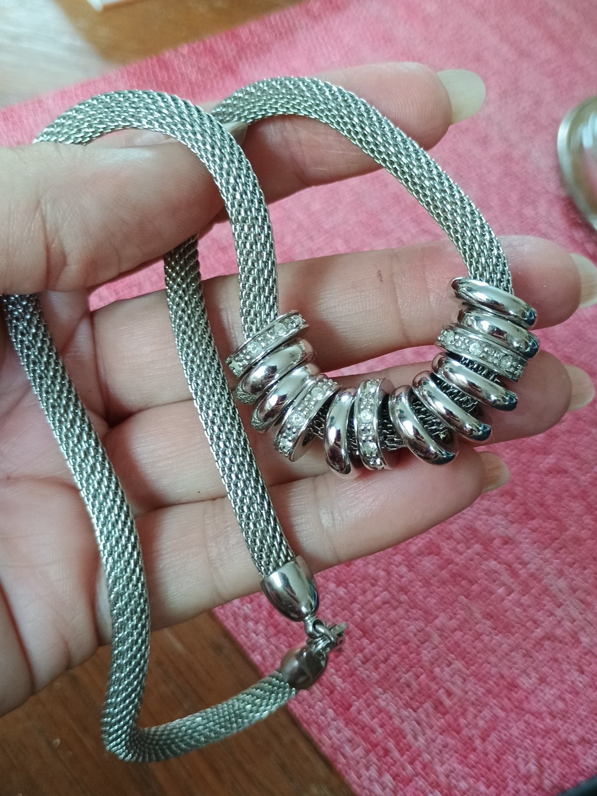 Metallic Silver Tone Snake Mesh Rope W Ring Charms Necklace