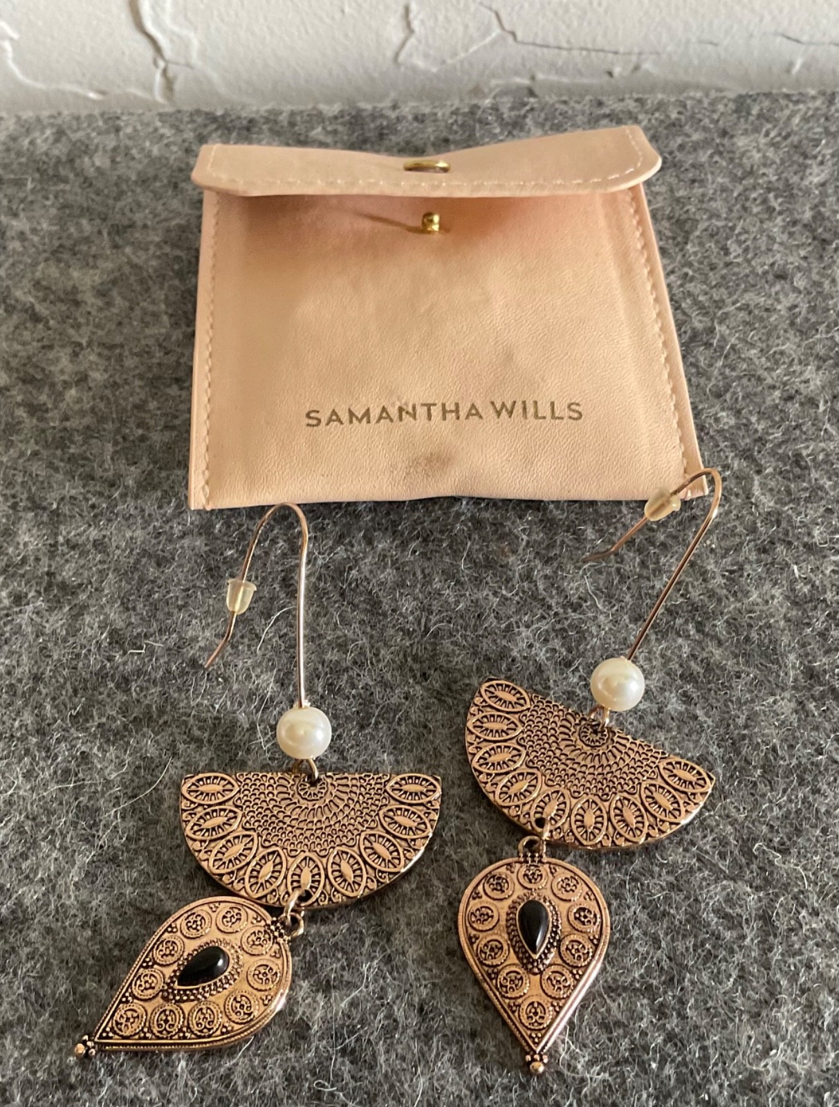 SAMANTHA WILLS Bohemian Fan black/pearl/gold FREE SHIPPING!