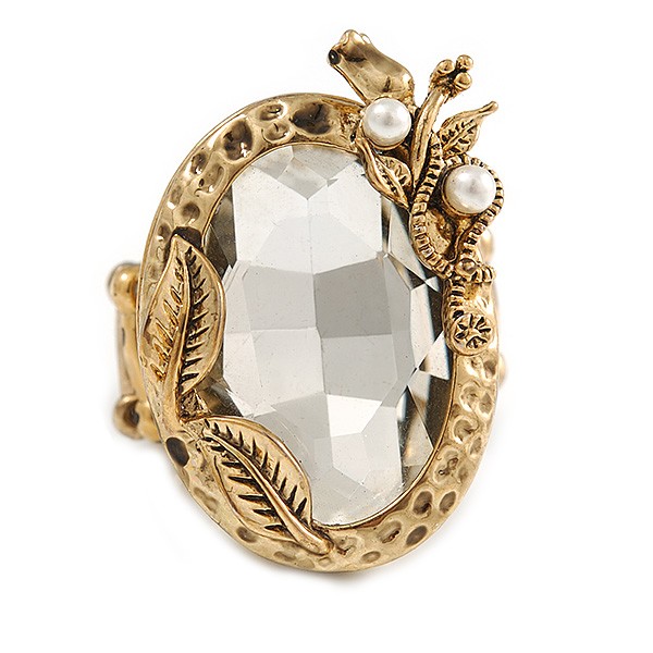 Vintage Inspired Oval Glass Ring In Aged Gold Tone Metal – 30mm Across – 7/8