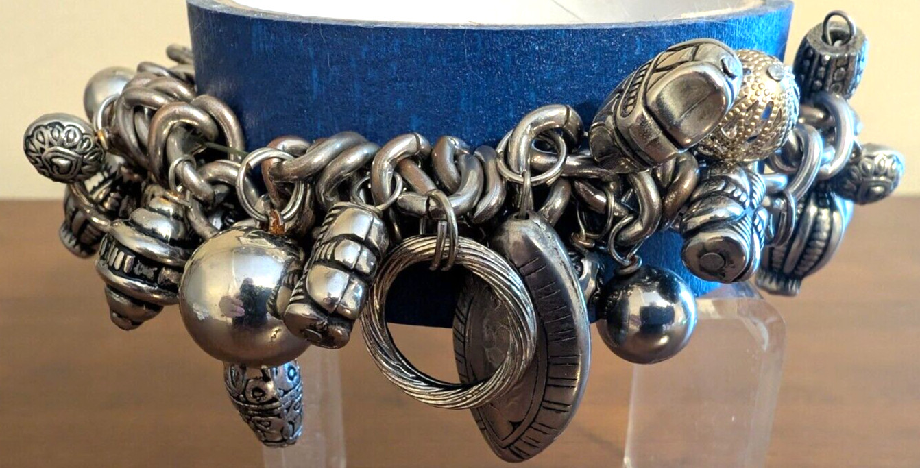 Silver-Tone Linked Chunky Stretch Bangle Bracelet Lots of Charms UN-branded