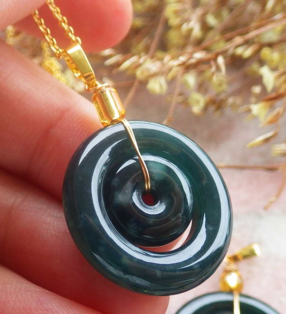1Pcs Icy Green Small 100% Natural A Jade jadeite Pendant Circle Necklace 715520