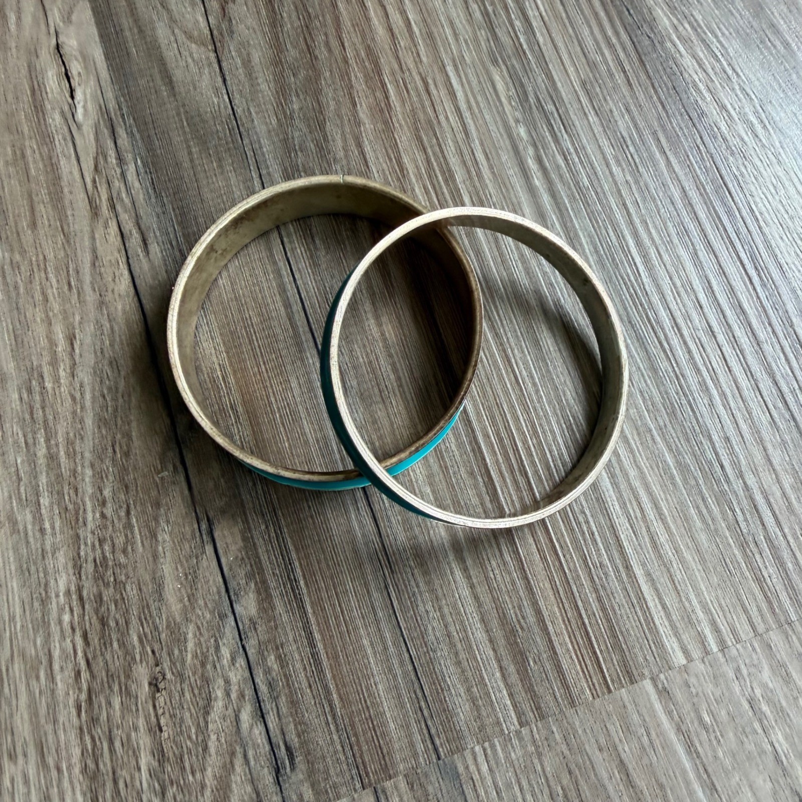 Vintage Turquoise Enamel Bangle Bracelet Set Gold Tone Metal Stackable 2pc