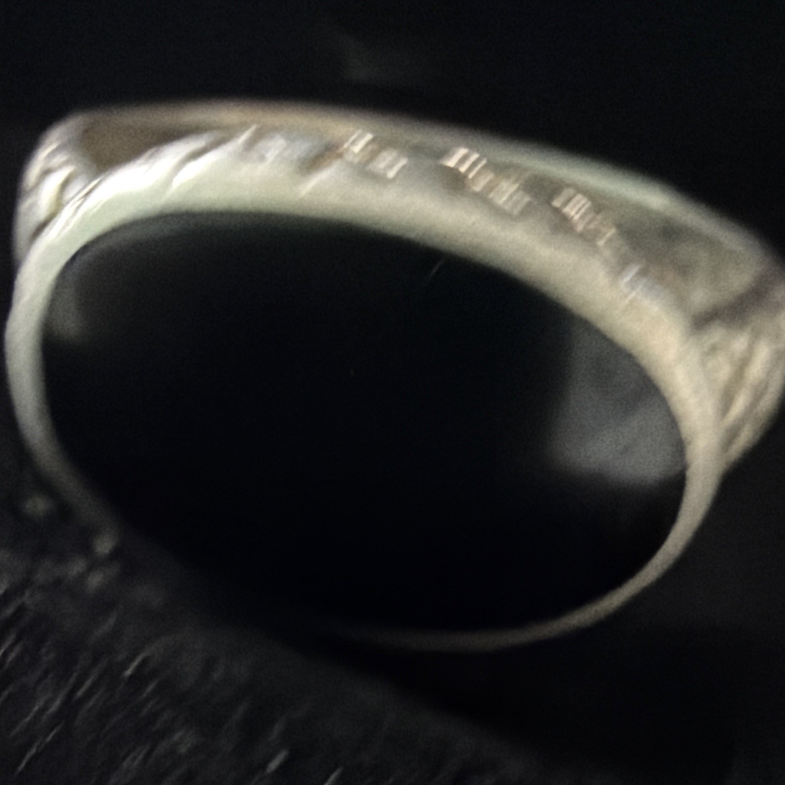Oval Black Onyx Bezel Set Silver Signet Band Ring Signed Pre-Owned Size 7.75