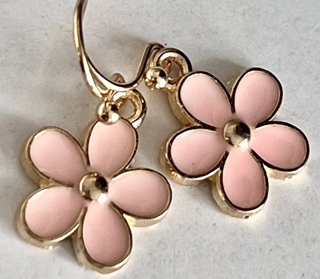 Beautiful Gold and Pink Flower Dangle Earrings.