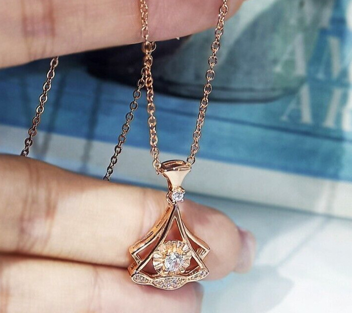Beautiful Fan Shape Necklace Pendant for Her 1.25 CT Simulated Rose Gold Plated