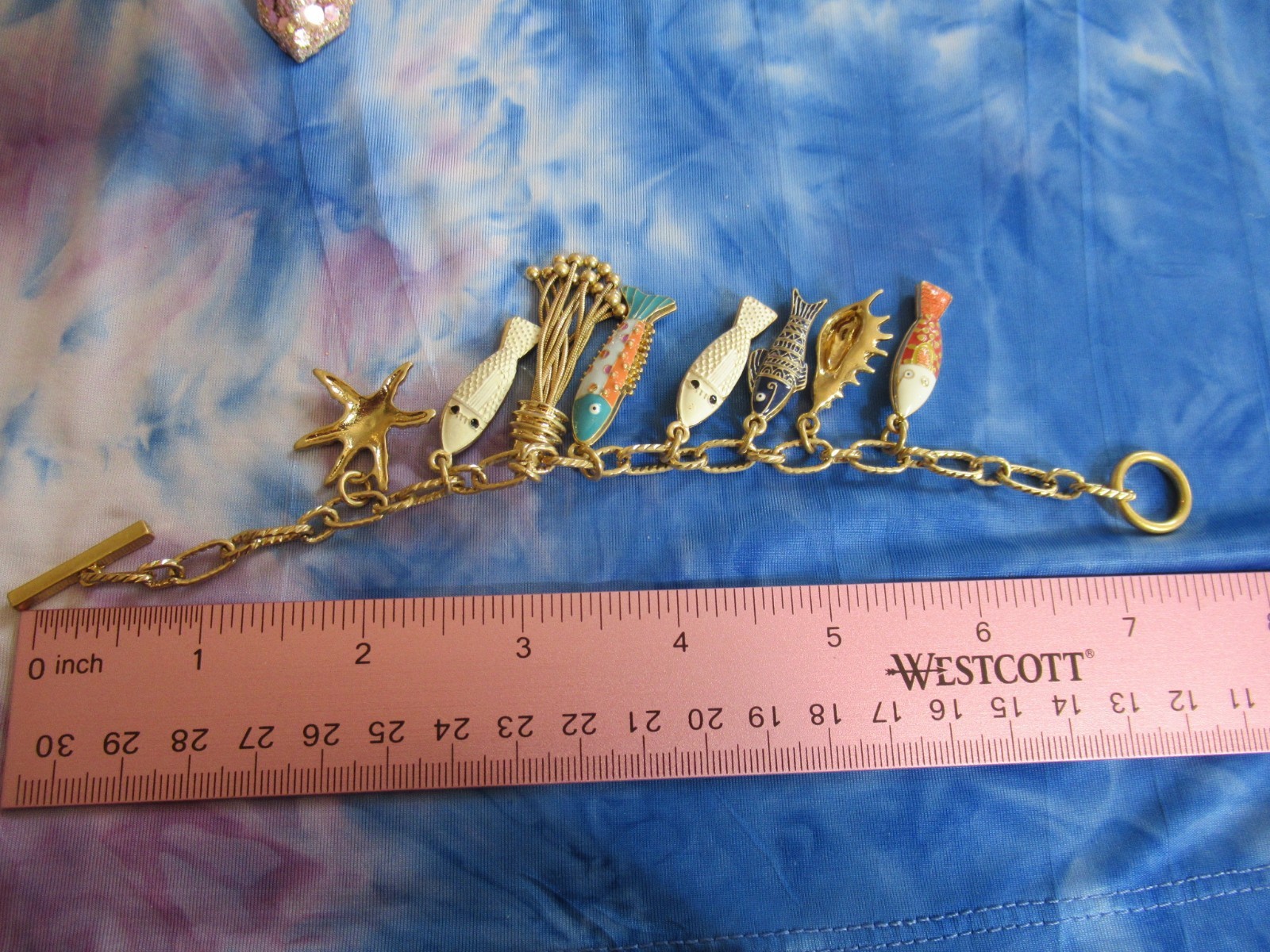 Stunning FISH TROUT Jewel Matte Gold Tone Pink Crystal Dangle Charm Bracelet NEW