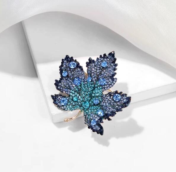 1/2/3/4xVintage Maple Leaf Crystal Corsage Brooch Pin Badge Lapel Women Jewelry