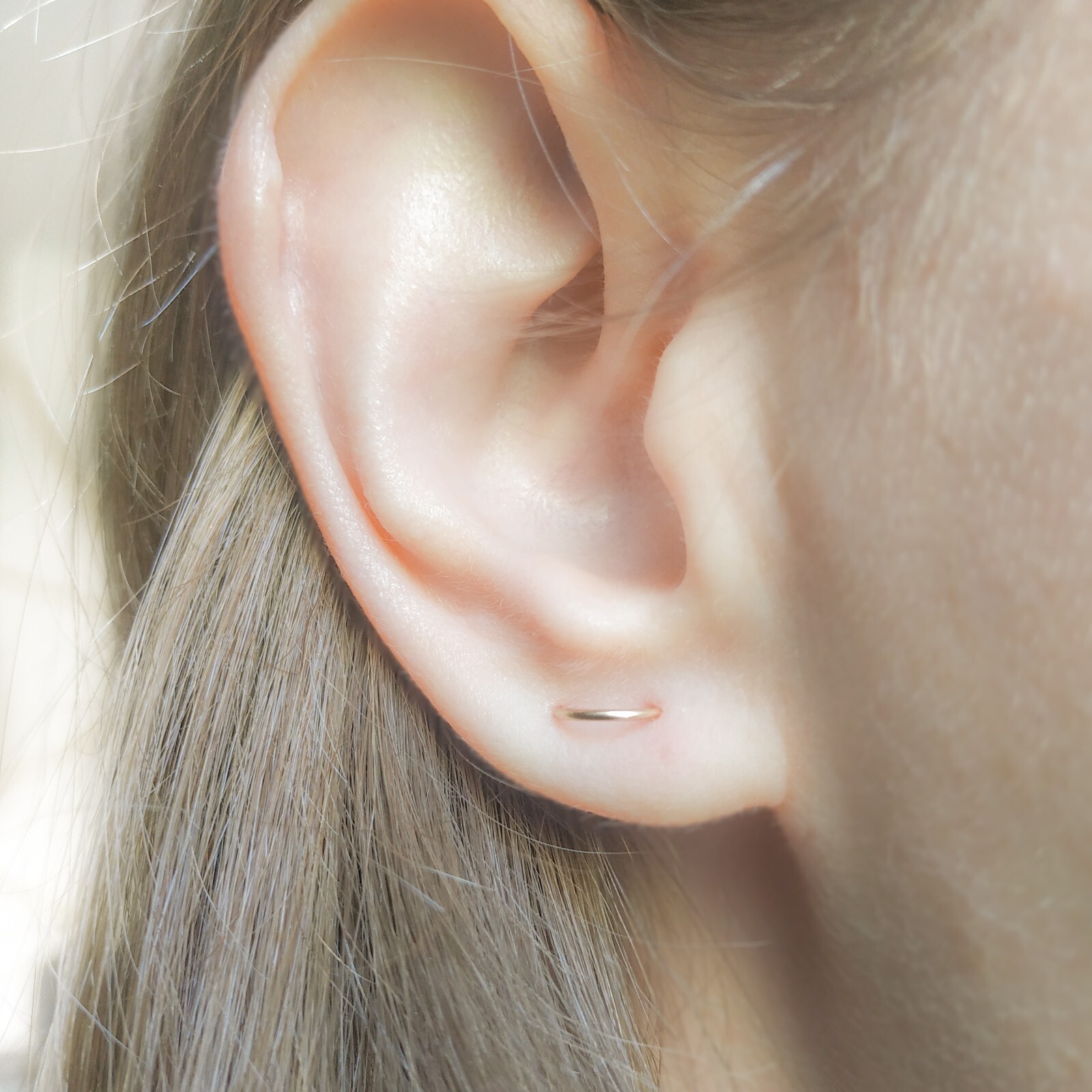Round Double Piercing U Earring Multiple Lobe Stud Two Hole Earring Arch Orbital
