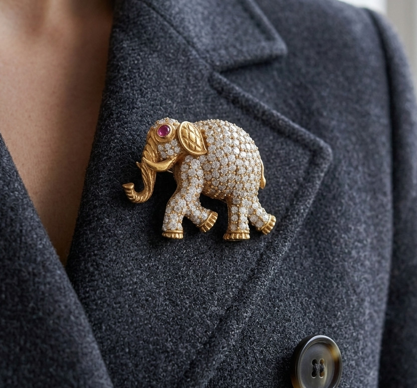 Elephant Red And White CZ Zirconia Gemstone 925 Sterling Silver Brooch And Pin