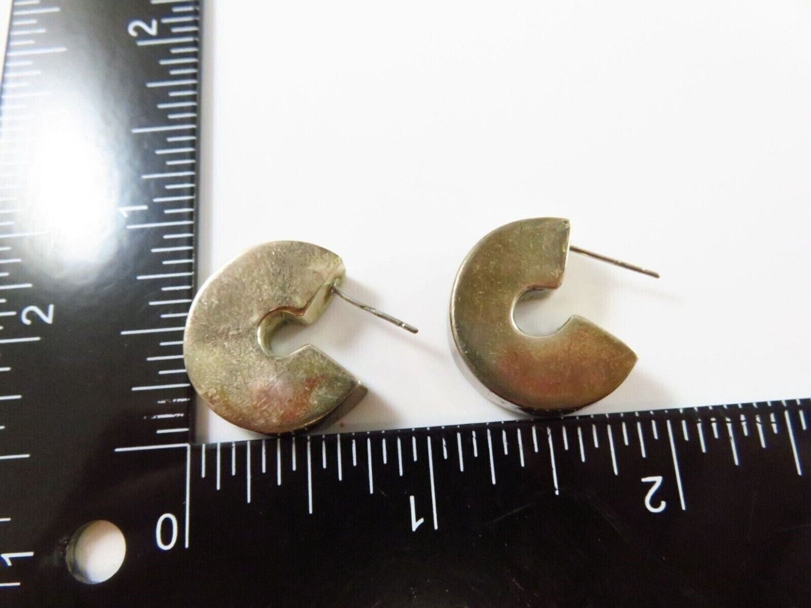 C-Shaped Hoop Earrings In Silver Plate With Yellow Backings