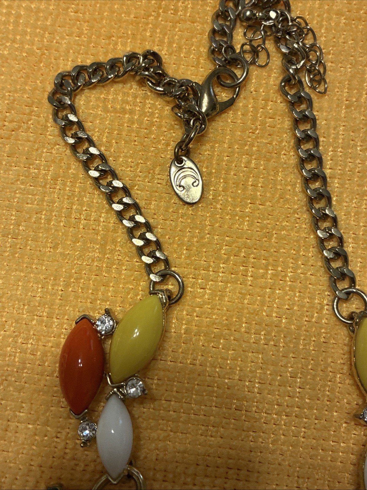 Fashion necklaces. 5 Piece Lot of Colored & Clear Gold Tone Fashion Necklaces