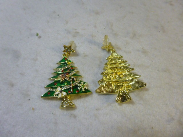 Cute Christmas Tree Southwestern Style Stud Earrings