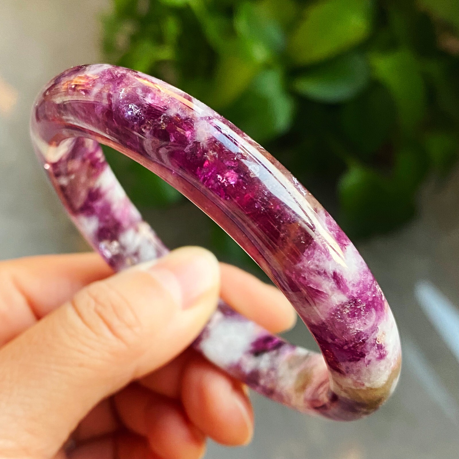 59.8mm Natural Purple lepidolite Quartz Crystal Gemstone Bangle C84