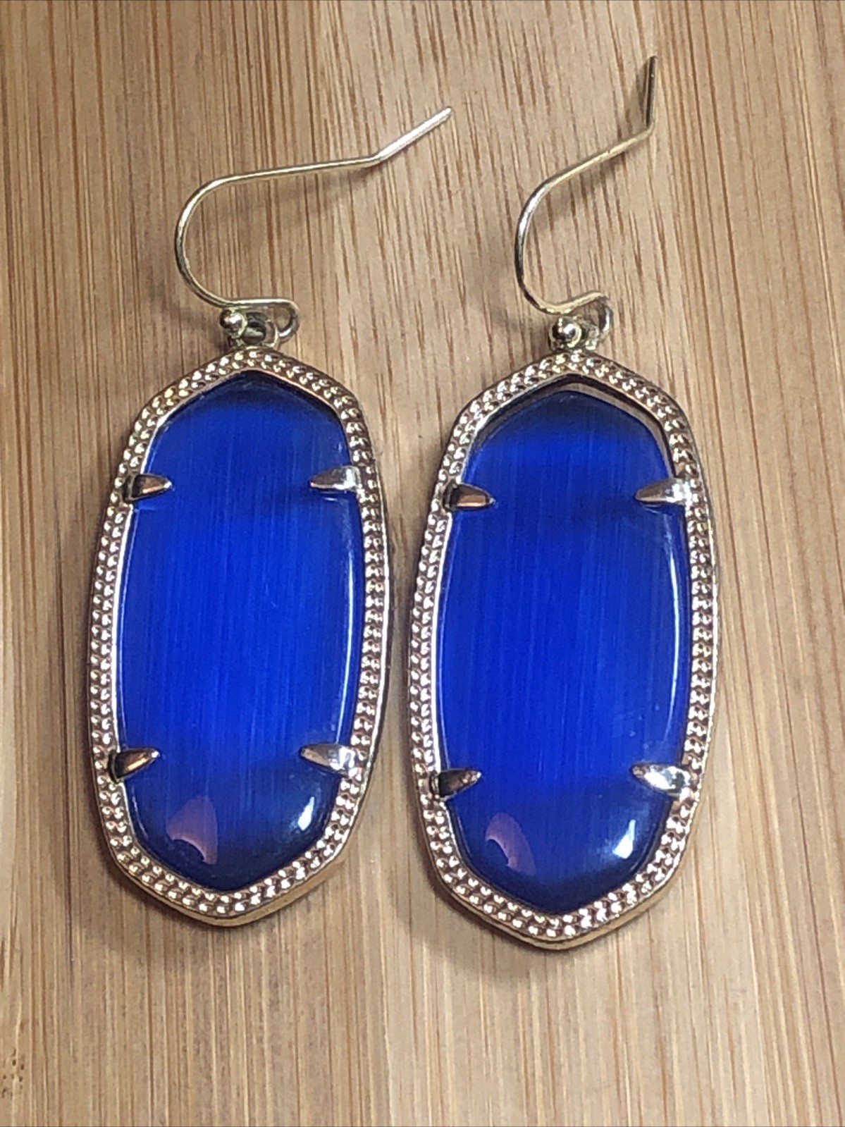 b47. Kendra Scott Elle? Gold tone Elongated Cobalt Blue Hook Earrings 1 7/8″