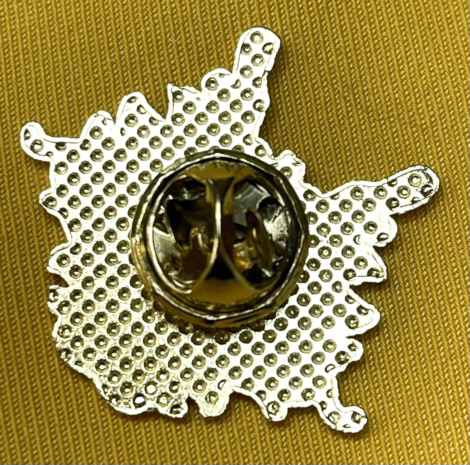 NWOT Dragon Face Lapel Pin Brooch Red Enamel Gold Toned Fairytale Fantasy