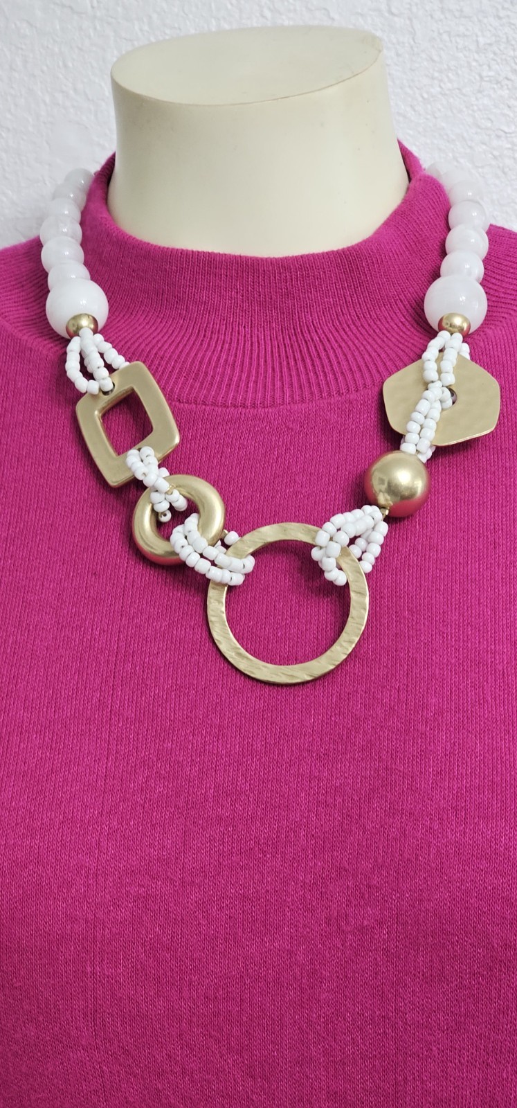 CHICOS women choker necklace gold tone metal white glass beads 10 to 12”