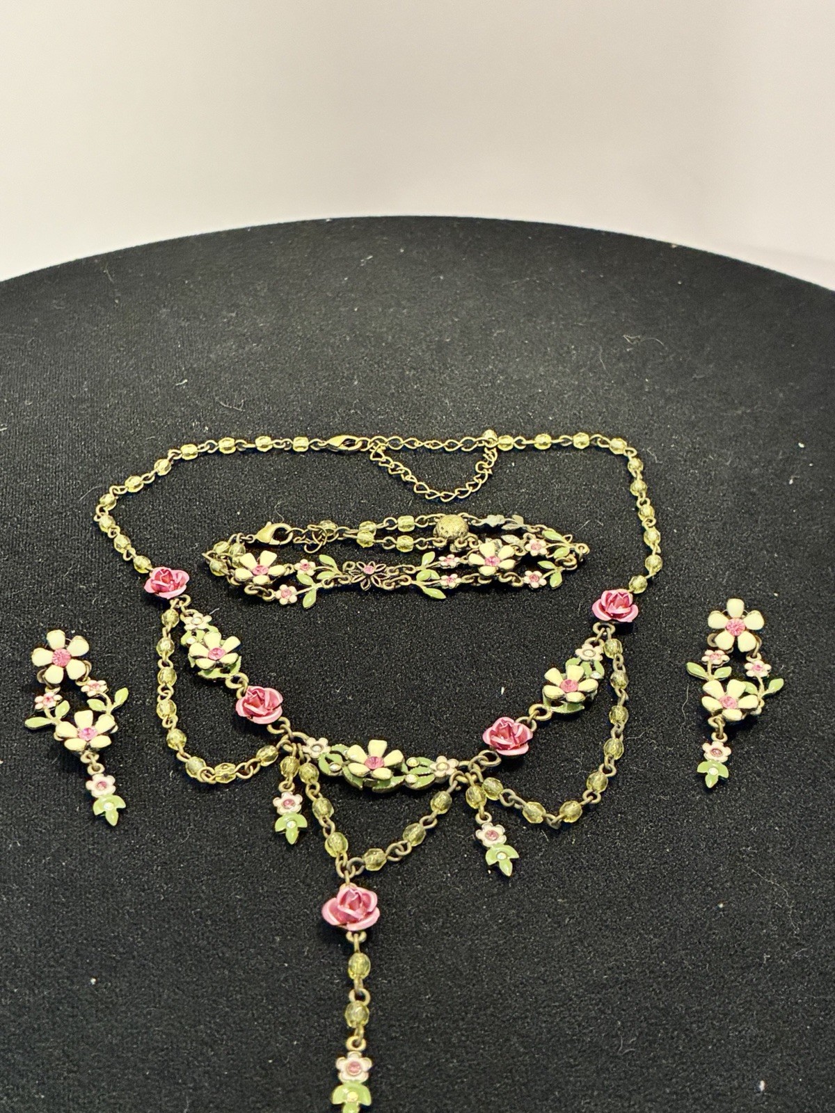 Vintage Avon Fashion Flower 3 Pc Suite Swag Necklace Bracelet Earrings Mint