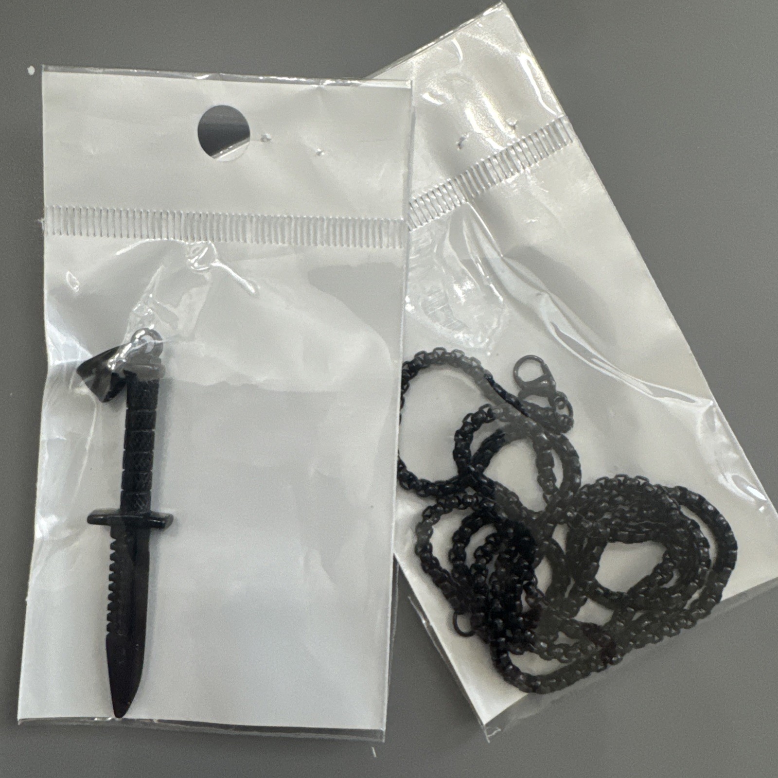 Stainless Steel Black Plated Dagger Knife Military Pendant 24 Inch Box Chain