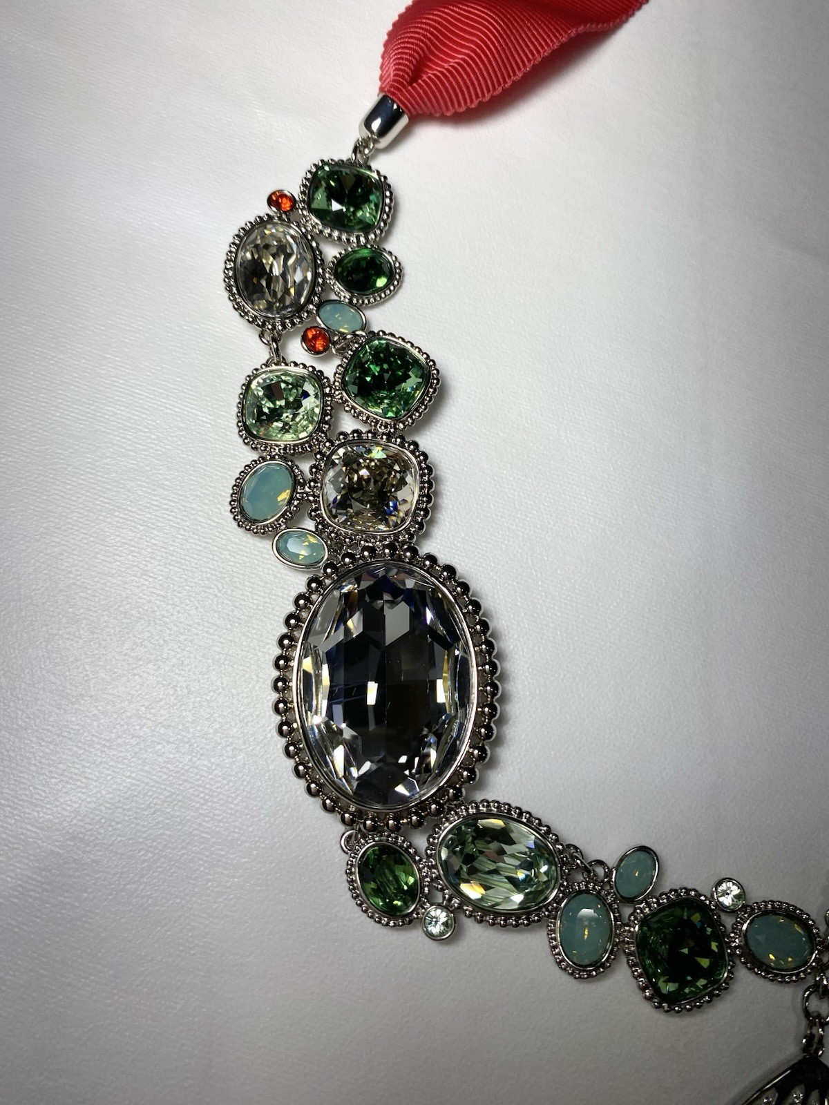 Beautiful Swarovski Crystal Necklace! Brand New!