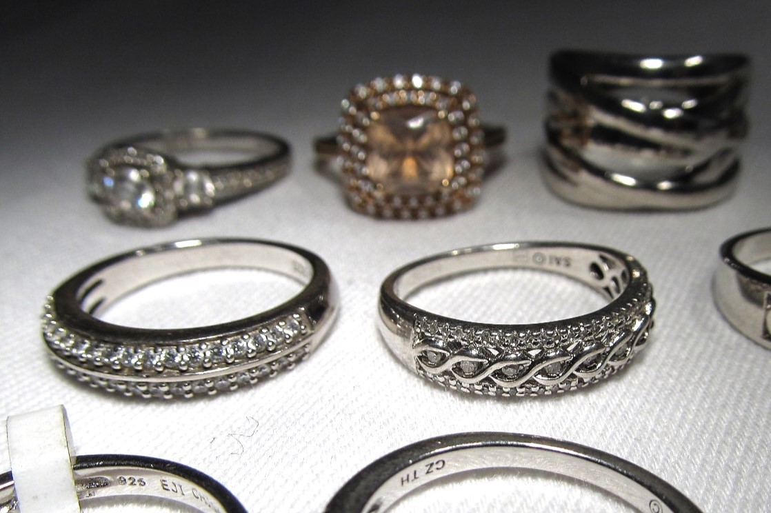 Lot of 13 Rhinestone Fashion Rings All Size 7 C3510