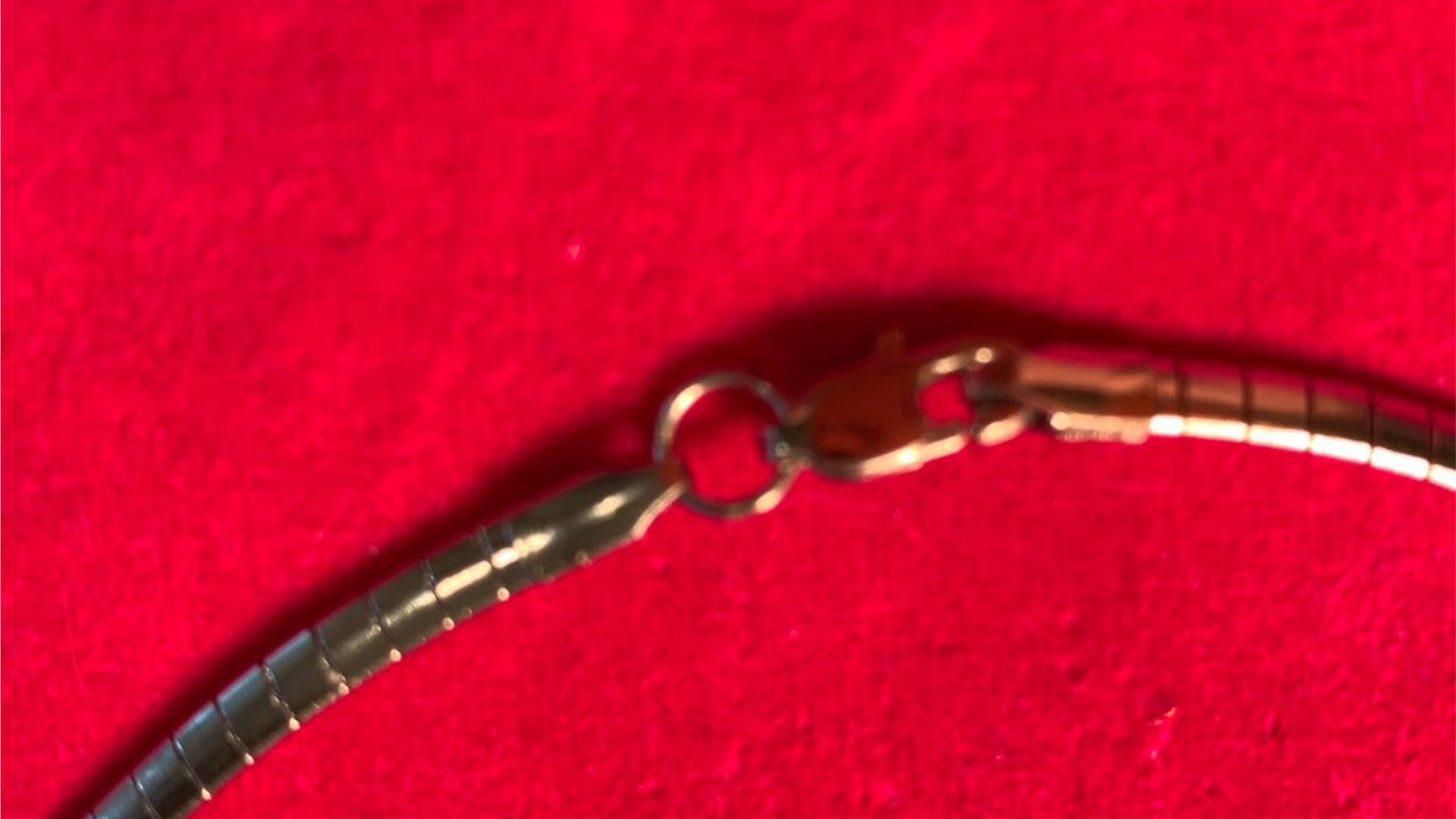 20 INCH 3 MM STAINLESS STEEL SILVER DOMED OMEGA WITH LOBSTER CLAW CLASP