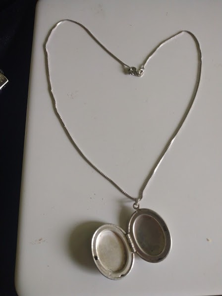 Vintage Photo Locket. 1/20-12k GF Pendant. 17in. 925 ITALY Sterling Box Chain.