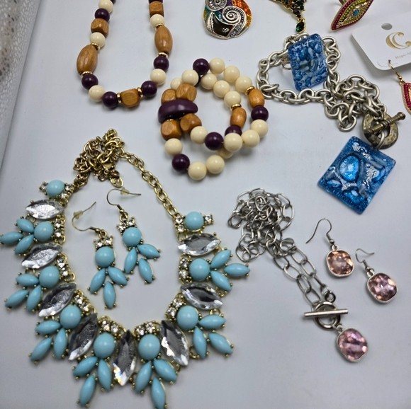 Lot of 13 Jewelry Sets Necklace Earrings Rings Bracelet Silver Gold Demi Parure