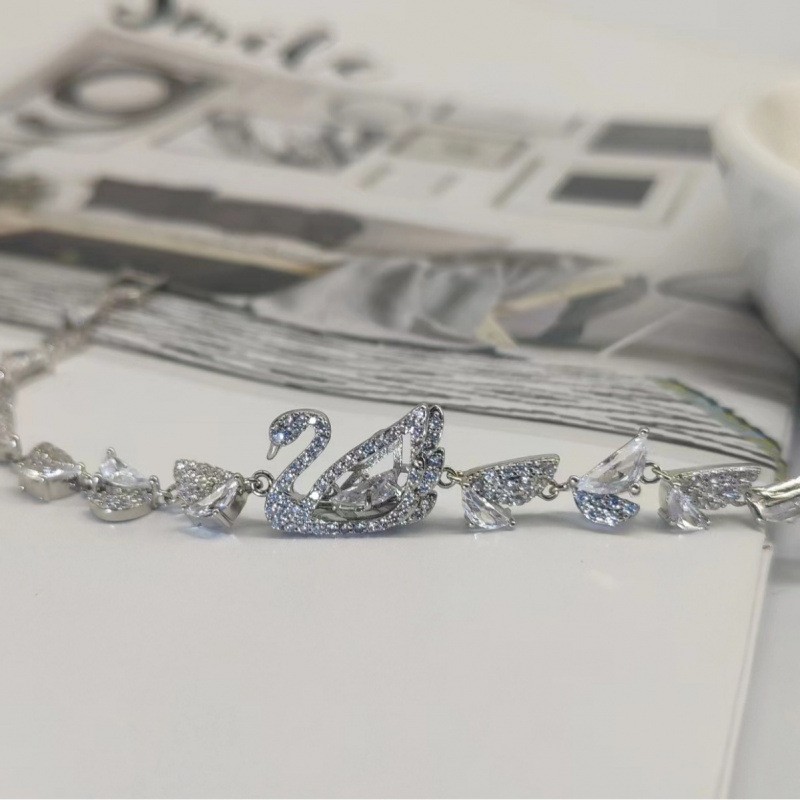 High Version Swan Button Beating Heart Bracelet With Swarovski Elements Crystal