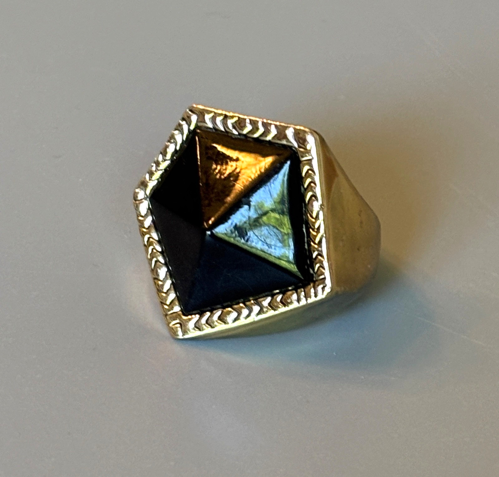 House of Harlow 14k Gold Plated Designer Ring Sz 7 Black Onyx Abstract Pentagon